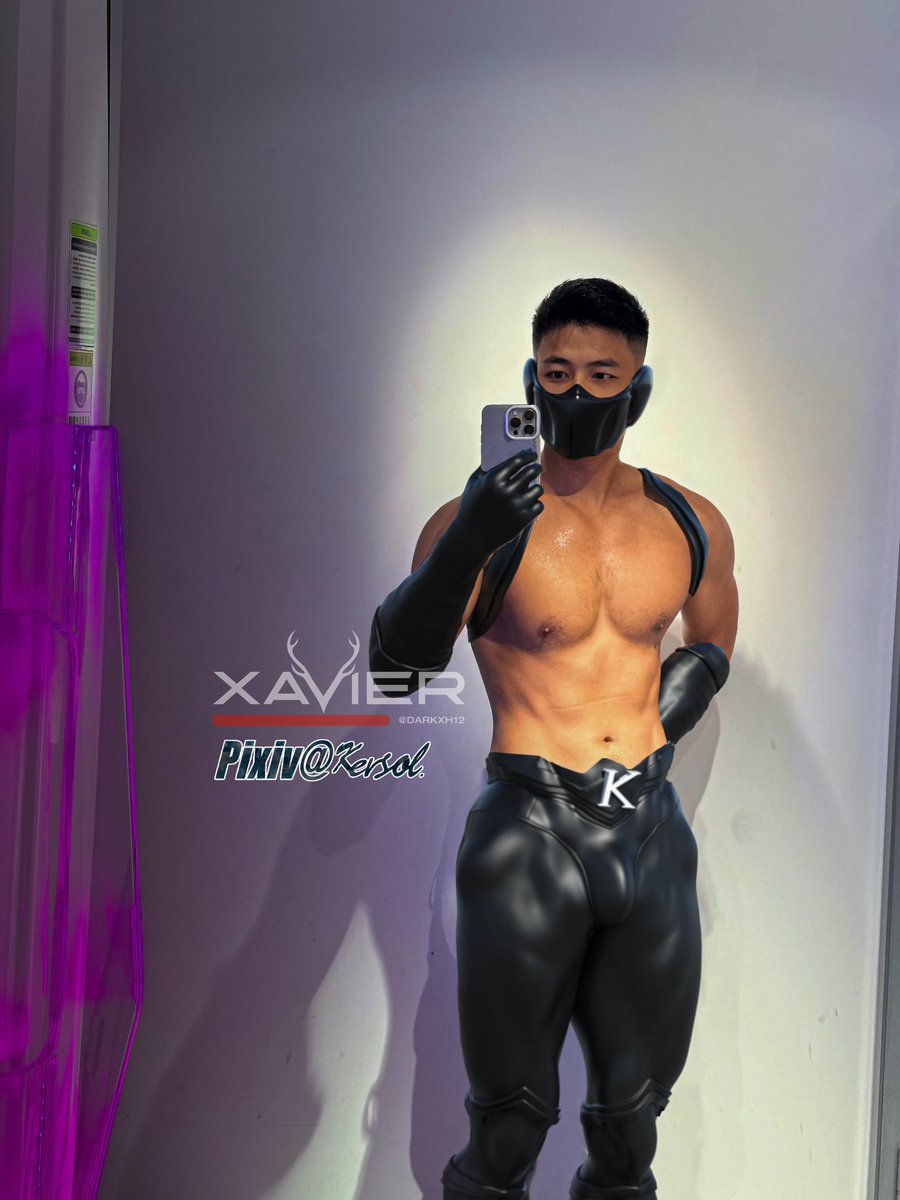 柯索每次结束日常训练的时候，看着镜子里的自己，脑子里或许会在想些什么呢?

原设: 柯索 by <a href="/Kersol_17/">Kersol.</a> (pixiv ID: Kersol.)