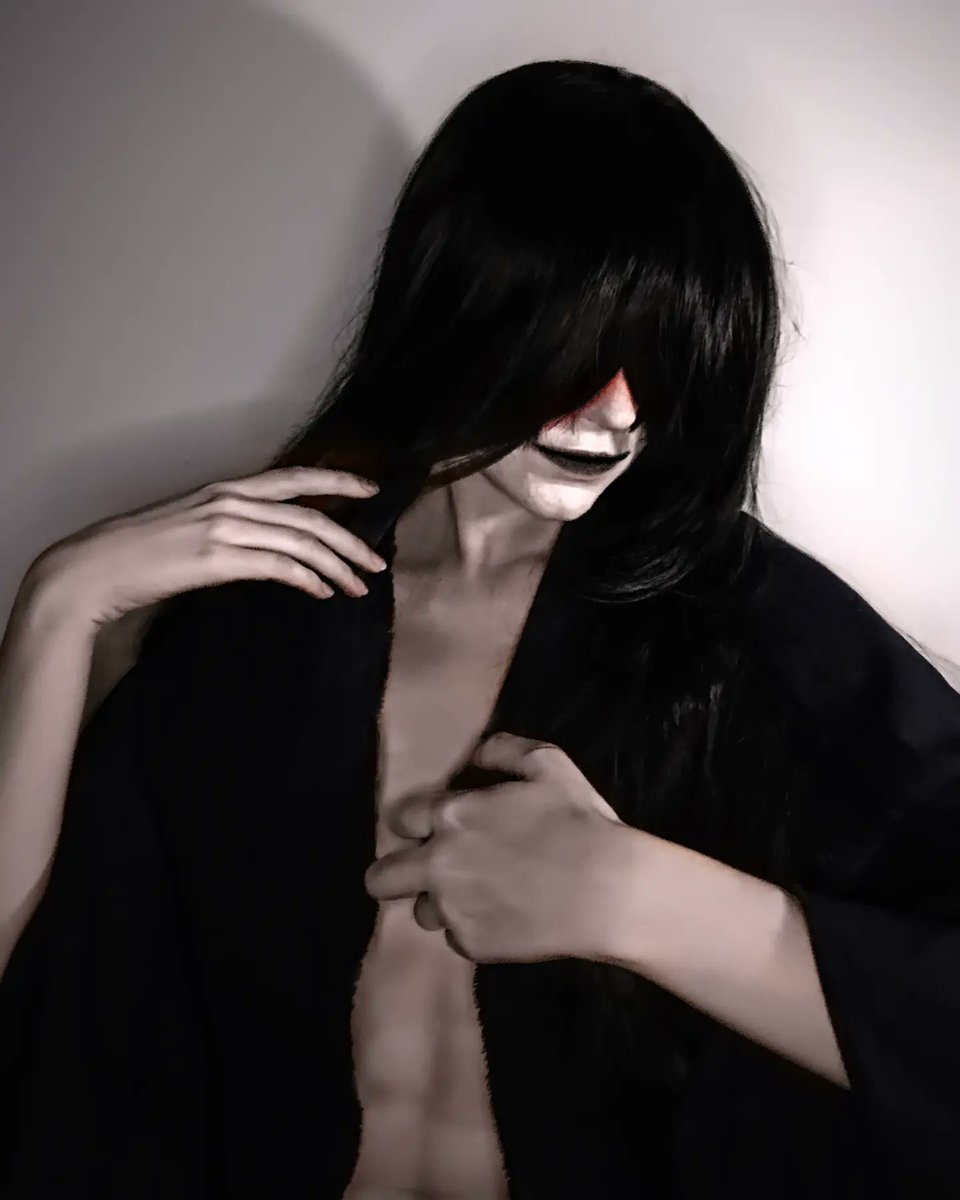 FeIixred03's tweet photo. YOU ? ? ? ME. #mrcrawling #Homicipher https://t.co/GtDtmLCYJo
