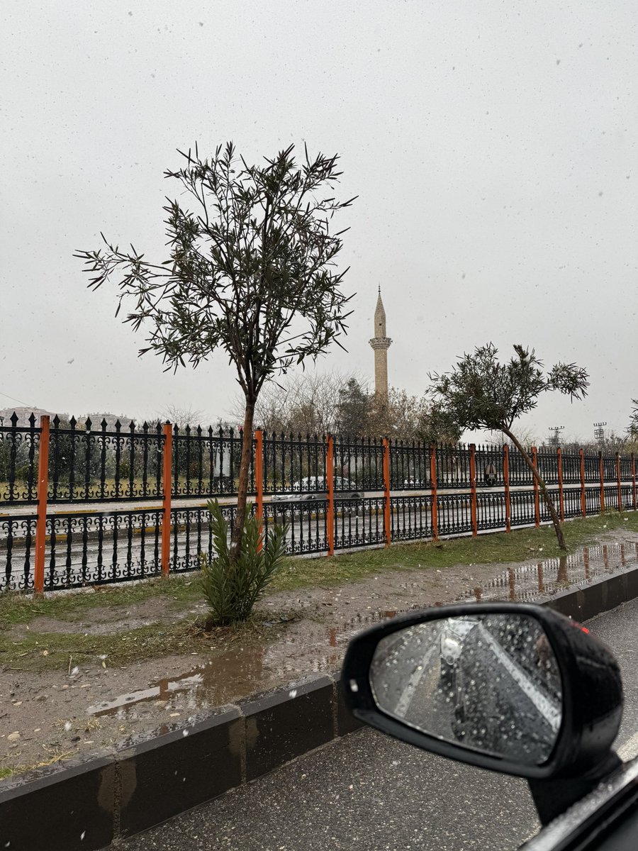 CihatSuna3's tweet photo. Diyarbakır Dan karlı bi gün https://t.co/C55OQ4P66v