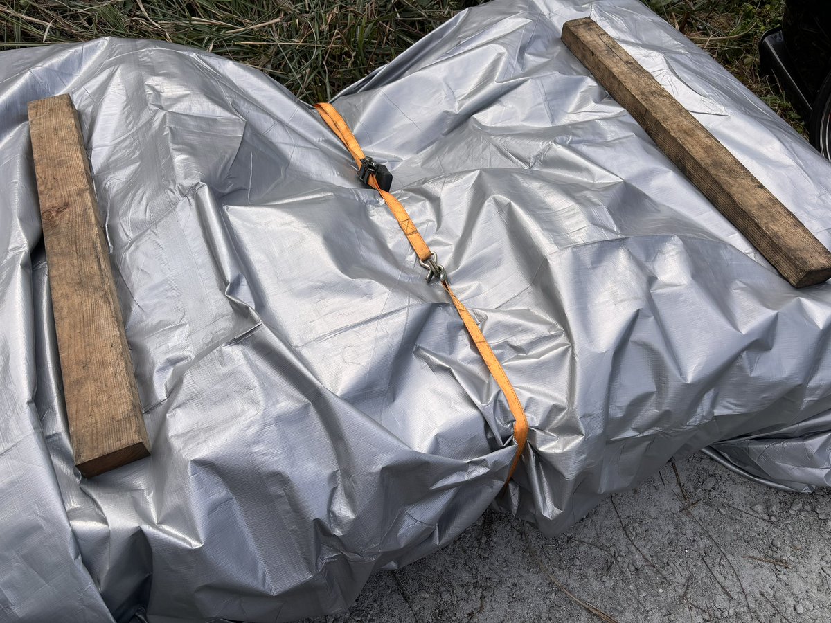 supreme2000 tweet media