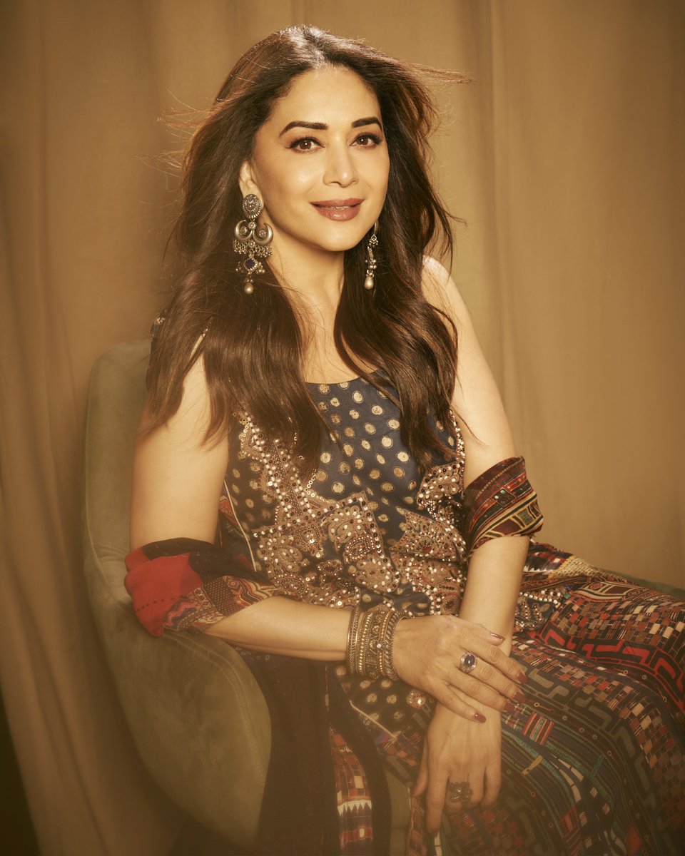 Madhuri Dixit Nene tweet media