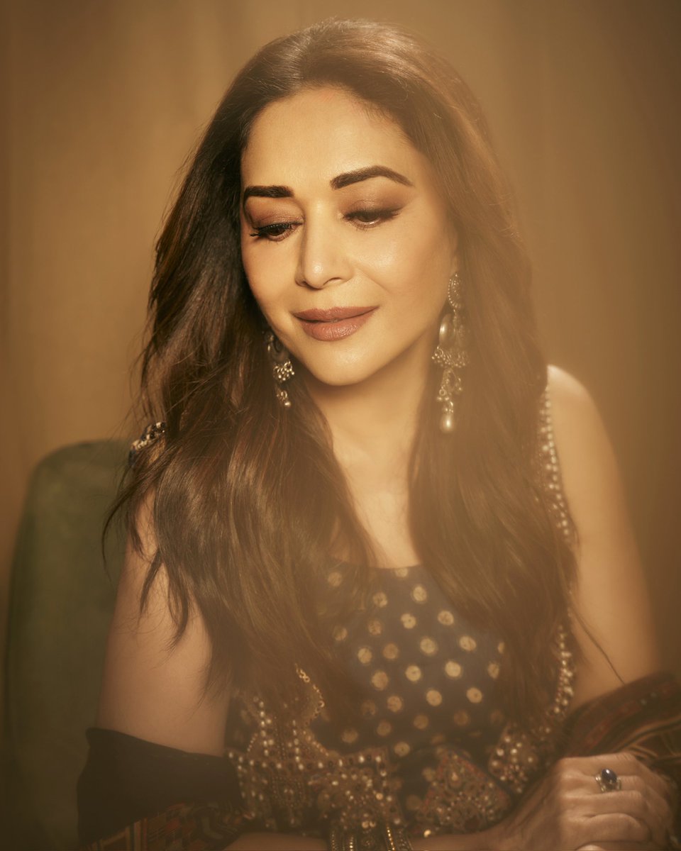 Madhuri Dixit Nene tweet media