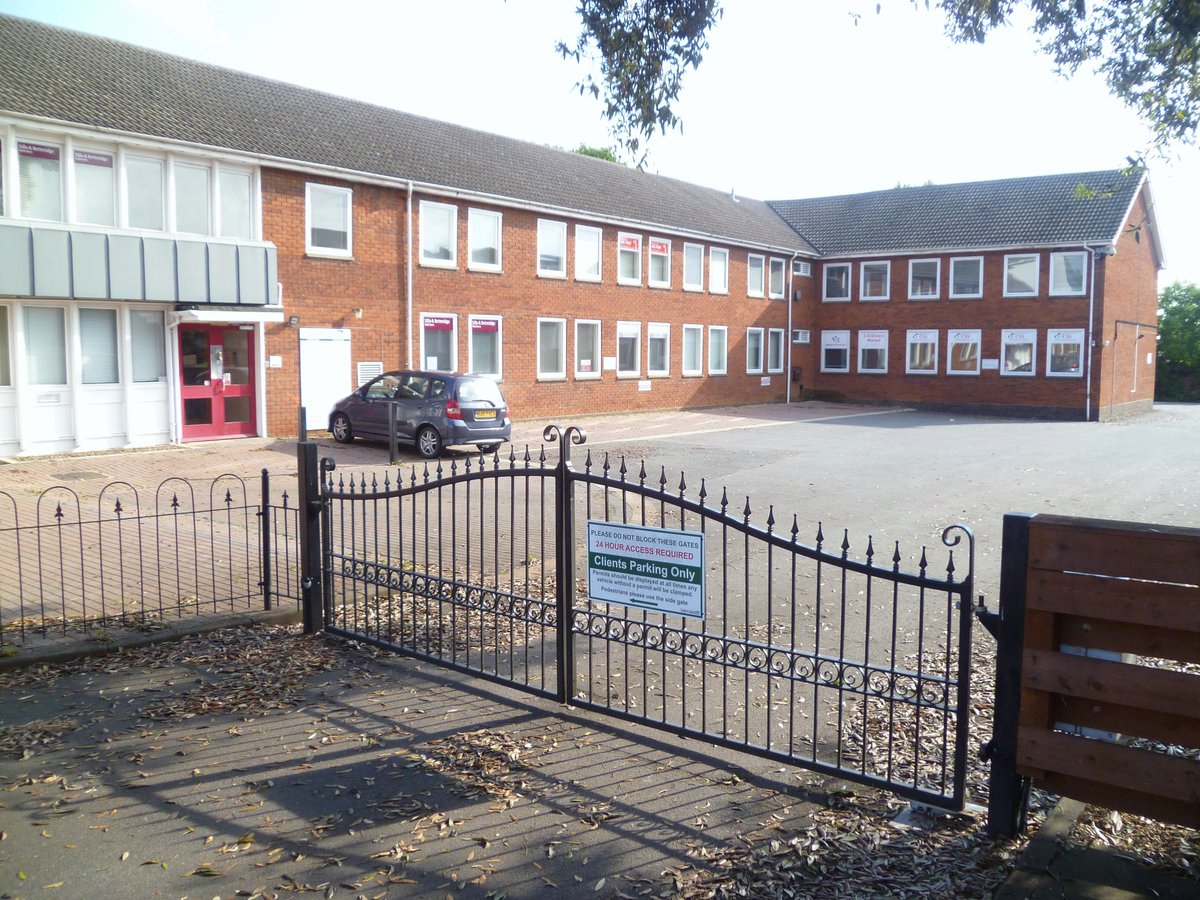WellandW's tweet photo. At Welland Workspace, we provide fully serviced offices with flexible terms. Whether you need space for a month or a year, we've got you covered

📍 Located in the heart of Spalding, just a 5-minute walk from the train station.

📞 Call us now at 01775 761 227 to book a tour! https://t.co/A3m5uwiK0J