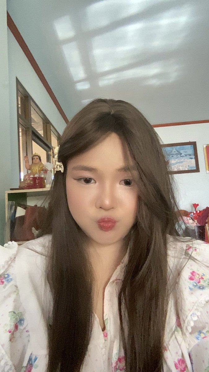piinkbunyy's tweet photo. มาค่า เธรดนี้มาลงคลิปแต่งหน้าลุคนี้ตั้งแต่ต้นจนจบเลยค่ะ กล้องสดไอแพดน้า ทยอยลงนะคะเพราะเป็นคลิปแล้วมันอัปโหลดช้า

หวังว่าจะมีประโยชน์ต่อใครหลายหลายคนนะคะ 🥺💗🤌🏻 https://t.co/Tpqhh48mcl