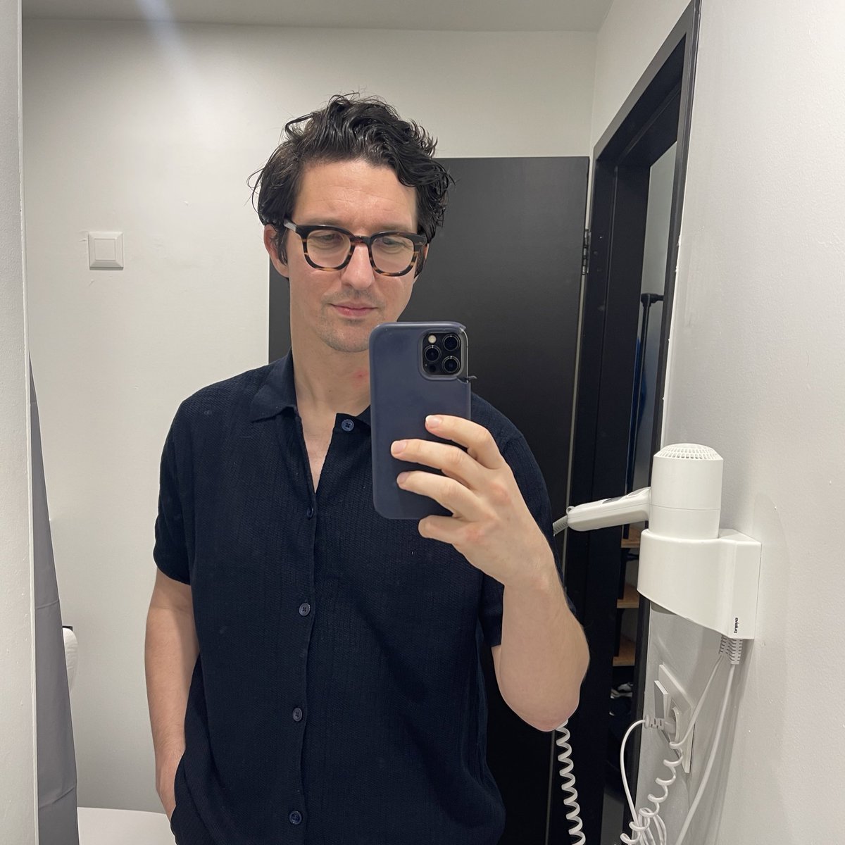 DanCroll's tweet image. Thanks Antwerp ❤️

So excited to play Paris / @pointephemere tonight!

Doors at 8pm
@niamhreganmusic 8:30pm
Tickets 🎟️ dancroll.com/live