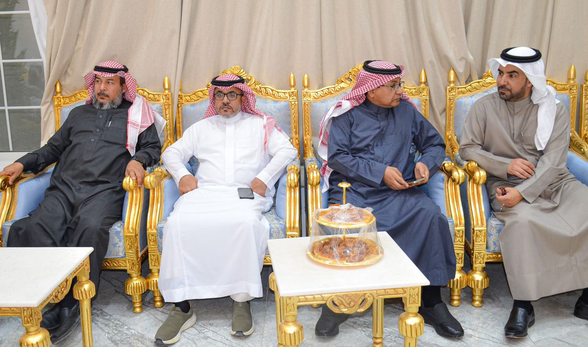 بحضور مدير مركز التنمية الاجتماعية بعرعر أ/ عايد العرافه أقامت #جمعية_شباب_المستقبل لقاء الجمعيات الشبابية المشاركة في #مختبر_تنمية_الشباب_على_مستوى_المملكة 

تطرق اللقاء إلى التعريف بأهداف الجمعيات المشاركة، ومناقشة أبرز الفرص والتحديات للجمعيات الشبابية.