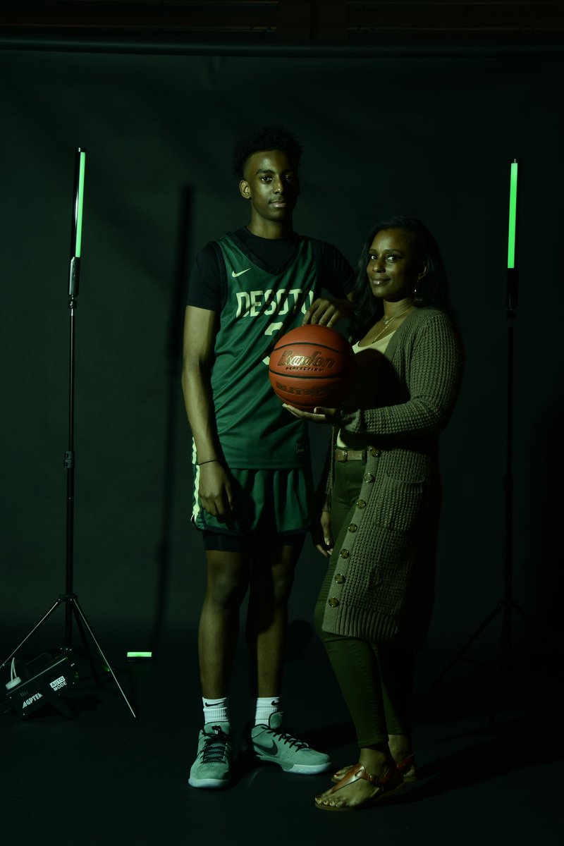 J3Guard's tweet photo. Year 2🙏🏾 #Godspace https://t.co/QfFxWE3thY