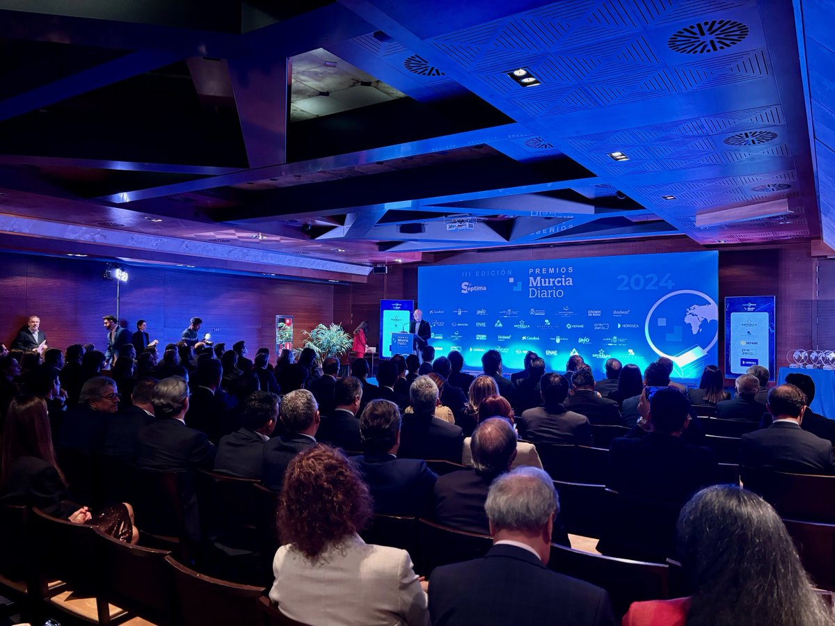inforges's tweet photo. 💥 Ayer #Inforges estuvo presente en la III Edición de los Premios @Murdiario que se celebró en el @HotelNelva.
🏆 Enhorabuena a los premiados: Zamora, @Padilla_Doors, @Hefame_es, Francisco José Hernández (CEO de @Vidal_Golosinas), @naturbec, Eversia y Juan Antonio Pedreño. https://t.co/DxWP25ebNq