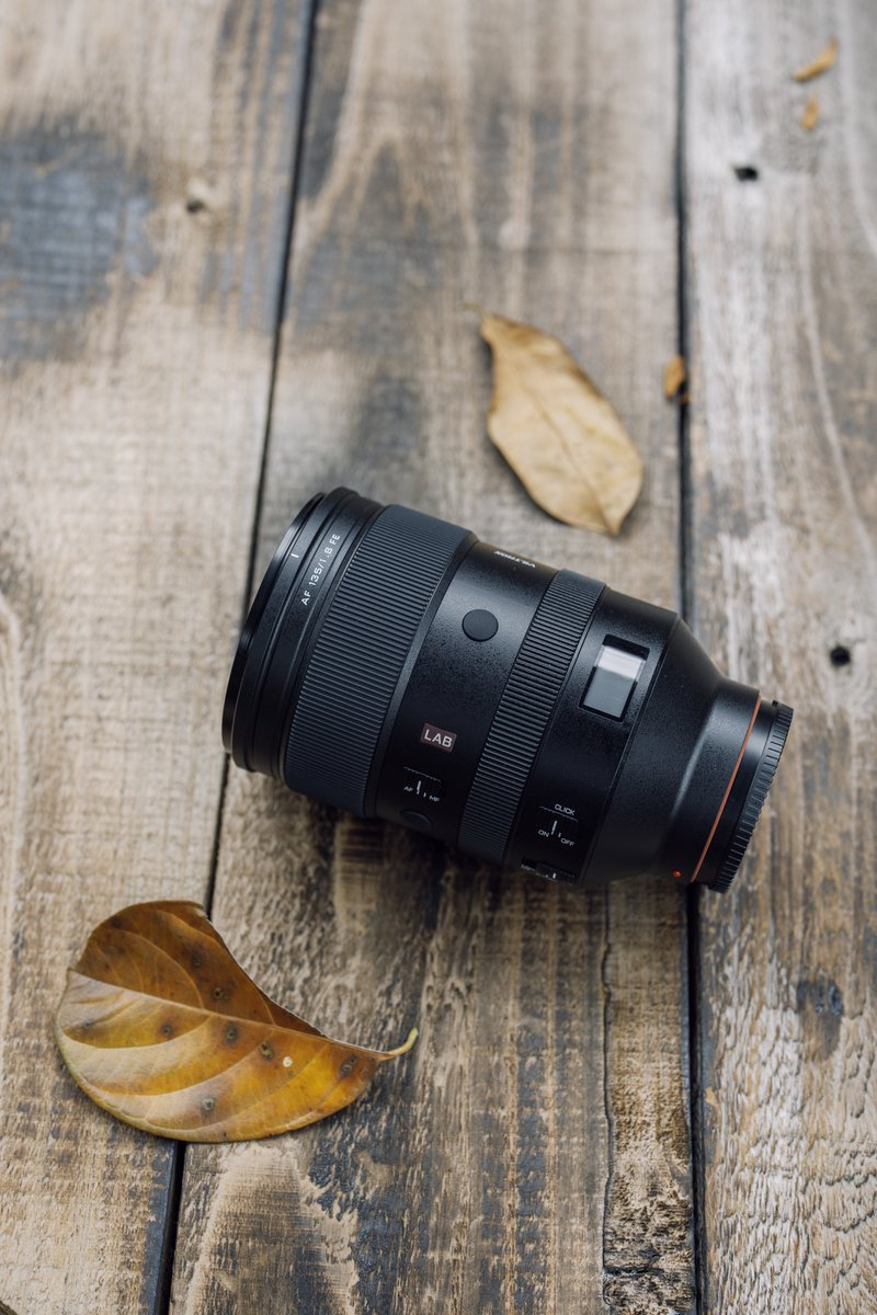 ViltroxOfficial's tweet photo. AF 135mm F1.8 LAB FE has a dual floating focus design for precise and silent autofocus, making it ideal for capturing fleeting moments.
๐ท@/TimHsu
#Viltrox #viltroxlens #viltrox135lab #viltrox135mmf18 #vlitroxlab #sonyalpha #sonyphotography #Photography #videography https://t.co/UNTWX4xhrX