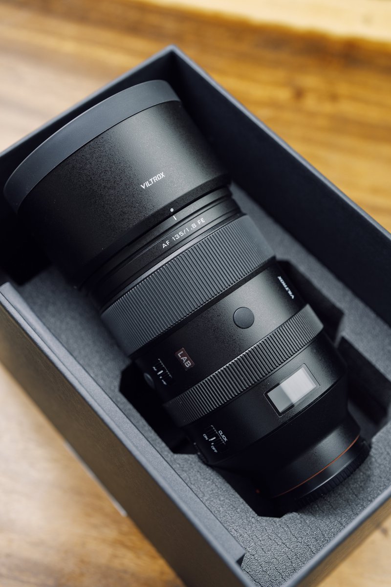 ViltroxOfficial's tweet photo. AF 135mm F1.8 LAB FE has a dual floating focus design for precise and silent autofocus, making it ideal for capturing fleeting moments.
๐ท@/TimHsu
#Viltrox #viltroxlens #viltrox135lab #viltrox135mmf18 #vlitroxlab #sonyalpha #sonyphotography #Photography #videography https://t.co/UNTWX4xhrX