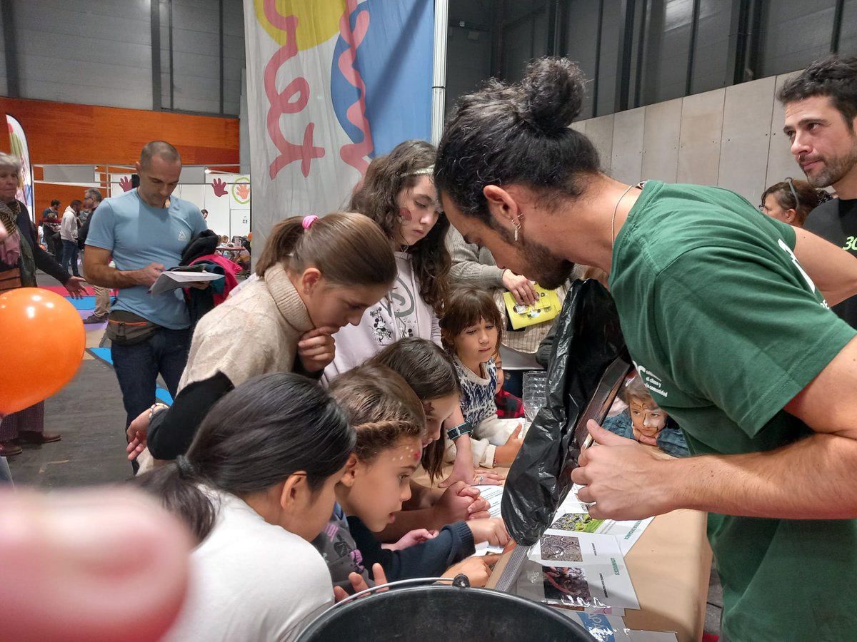 Humana3C tweet media