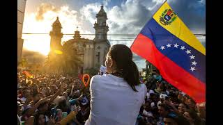 Bnezuela's tweet photo. Mensaje de María Corina a los venezolanos: Debemos estar preparados para hacer lo que debemos hacer. 
#VzlaLibre  #10Enero_tic_tac
https://t.co/L2NABXTYSu https://t.co/E6P4XEdmZ0
