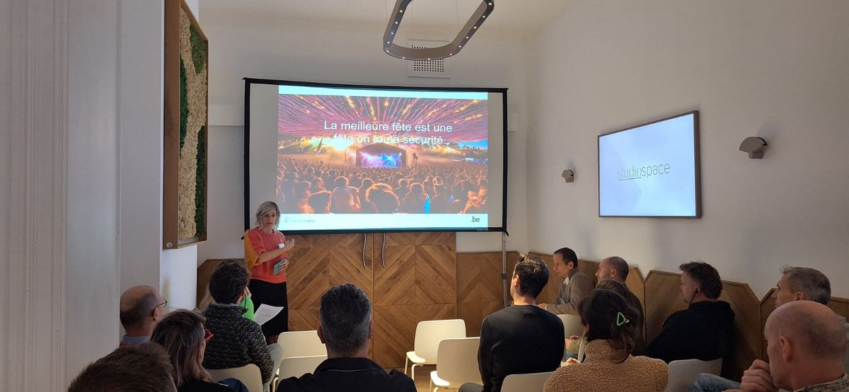 Vorige week organiseerde de Drugs unit van Sciensano rondetafelgesprekken in het kader van het UPBEAT-project. Dit initiatief onderzoekt #drugsgebruik, #veiligheid en #gezondheidsmaatregelen op #muziekfestivals in België. 🎵 
Deze sessies brachten de belangrijkste stakeholders