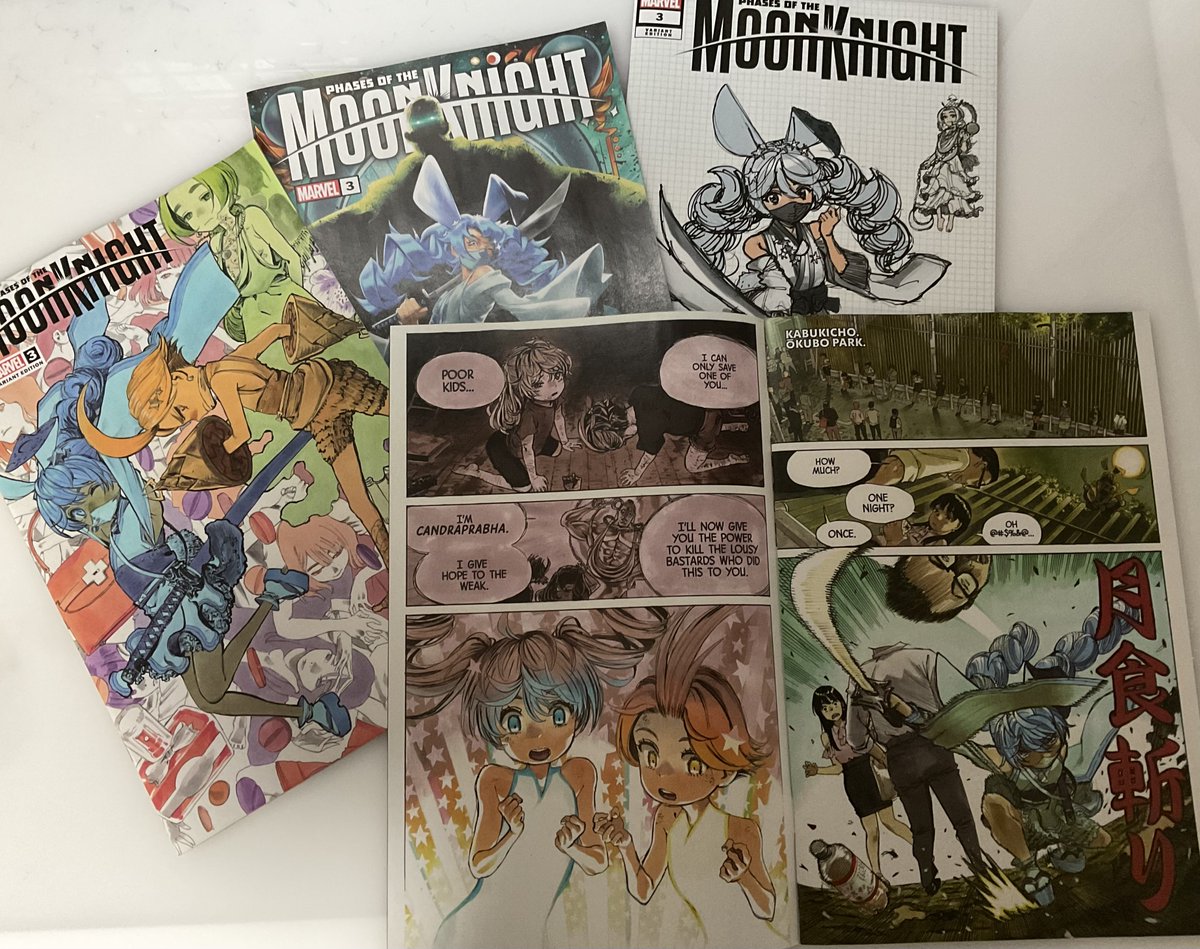ug_kaku's tweet image. 実物が職場に届いたので、改めて…。
『PHASES of the MOON KNIGHT#3』にて漫画『MOON KNIGHT-chan』を描きました。日本でもKindleか洋書取扱店などで購入できます。
最近は寒暖差にビビりながら仕事をしています。仕事は順次こちらで告知しますし、落書き絵も時間を見つけてもっと描きたいです。