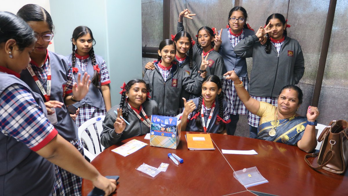 BRIC_CDFD's tweet photo. CDFD’s ‘Gyandeep’ initiative is empowering students from Kendriya Vidyalayas by introducing them to the world of DNA science.
#Gyandeep #ScienceOutreach #DNA #FutureScientists #CDFD
@genetiks4u https://t.co/dhVSOUqljI