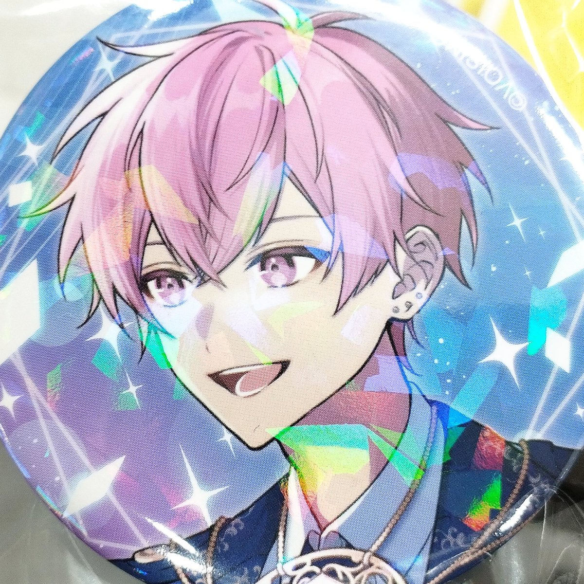 入荷情報】 いれいす 18弾 缶バッジ、チェキ、アクキー、アクリル