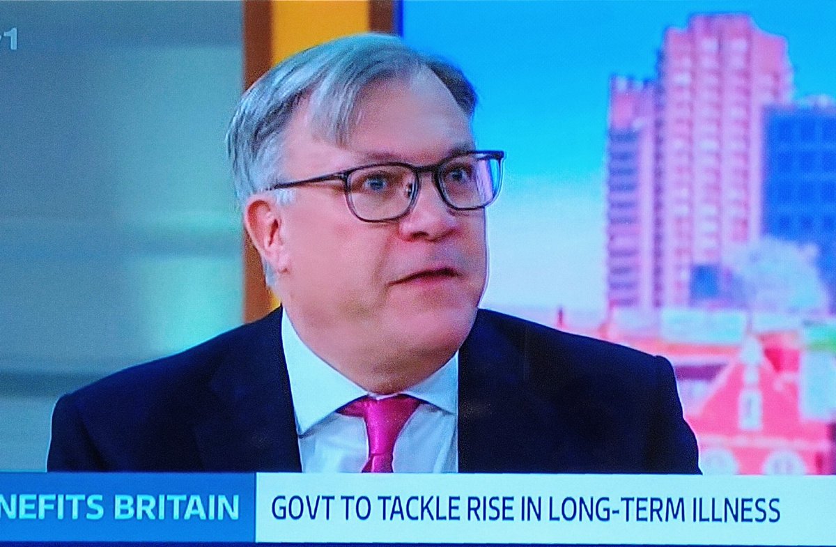 tykestakeonit's tweet photo. He was a useless politician and now he's a useless TV presenter.
A load of Balls. 🤓 https://t.co/VJE6vk0yfF