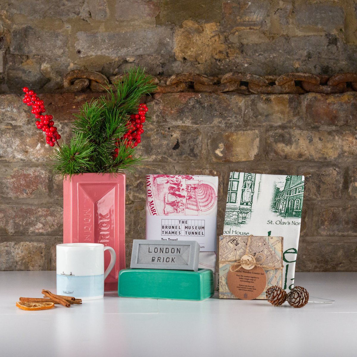 What do you get the London lover in your life? 

We think we have just the stuff... 

With vintage designs or key landmarks, find plenty of choice in our shop - in person, or online at vist.ly/3mnd6x8