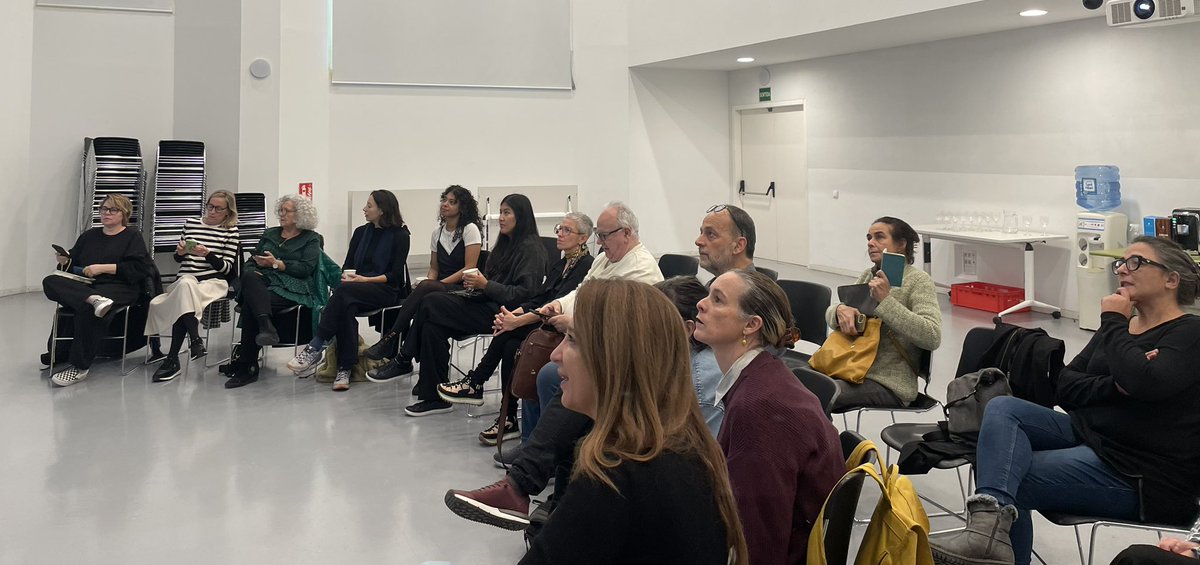 fcatcultura's tweet photo. Comença la trobada de la #ComunitatIMPULSA al @cececebe.
👥Debatrem sobre les empreses amb propòsit i analitzarem com podem fusionar #sostenibilitat i #cultura en una sessió a càrrec de la Dra. Desirée Knoppen, professora d'@EADABusiness.
#RSC #cultura #empresa https://t.co/WqLKcStOqL