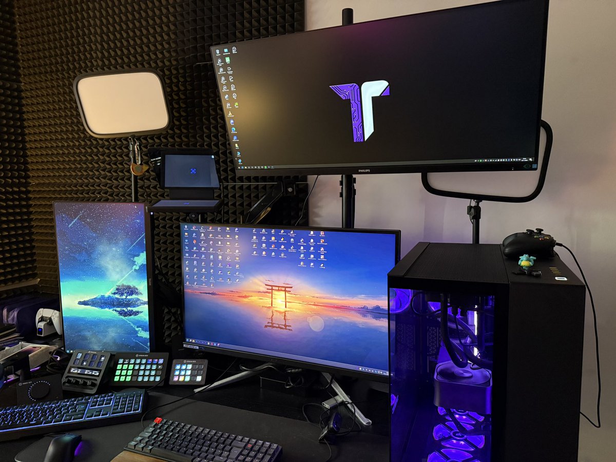 Mein #elgatosetup hält mir bei jedem Stream und Video echt den Rücken frei!
Wieviele Produkte seht ihr? 😬

Gerade gibts echt gut Deals auf: 
e.lga.to/p/black-friday…
Gerne mal auschecken 🥳
#werbung <a href="/elgatoDE/">Elgato DE</a>