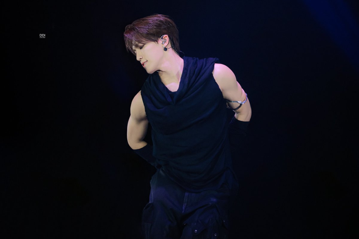 241013 고양콘 

선이 너무 예쁜 아이... ˘͈ᵕ˘͈

#디노 #DINO #세븐틴 #SEVENTEEN #이찬 #ディノ