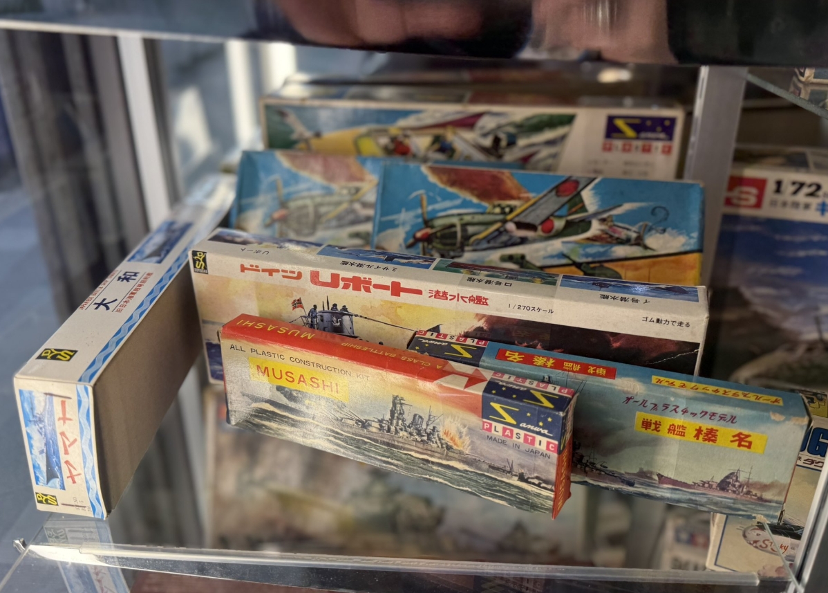 mandarake_shou's tweet photo. 12/8の日曜日12時からヴィンテージのプラモデルいっぱいだします♪
今回は戦闘機と戦車が多め
参考展示してるので小車輪まで遊びに来てください♪ https://t.co/XQkna6sKhg