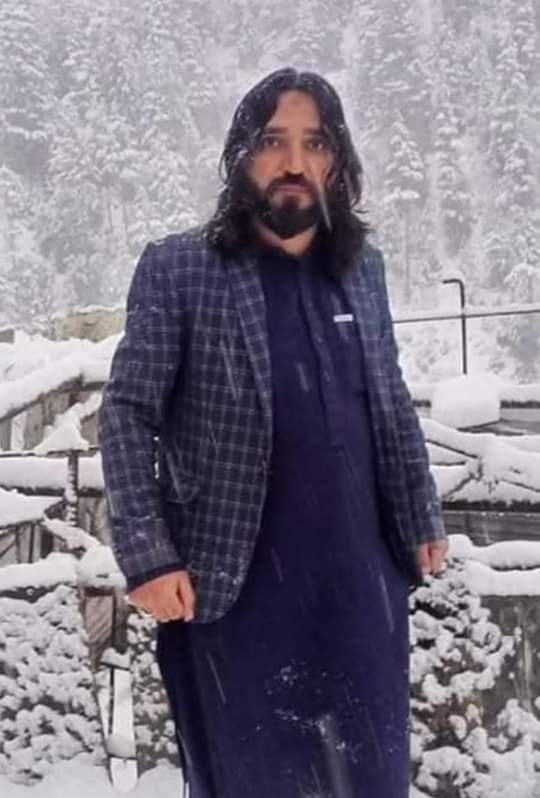 ahmad__bobak's tweet photo. 🚨پہلی شہادت 

ہمارا پی ٹی آئی ورکر محمد الیاس جس کا ضلع اورکزئی سے تعلق ہے پولیس کی سیدھی گولیاں لگنے سے شہید ہو گیا ہے ۔ https://t.co/WDetcxg1vx