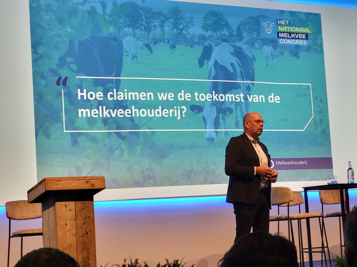 Opening LTO melkvee congres <a href="/erwinwunnekink/">Erwin Wunnekink</a>.  Nog onduidelijk of en welke  richting dit kabinet aangeeft maar doelen staan onverminderd overeind, helaas met minder budget.  Markt trekt los, belangrijk om:
-Kostenverlaging
-Balans in doelen
-Maak NL milieu prestaties inzichtelijk