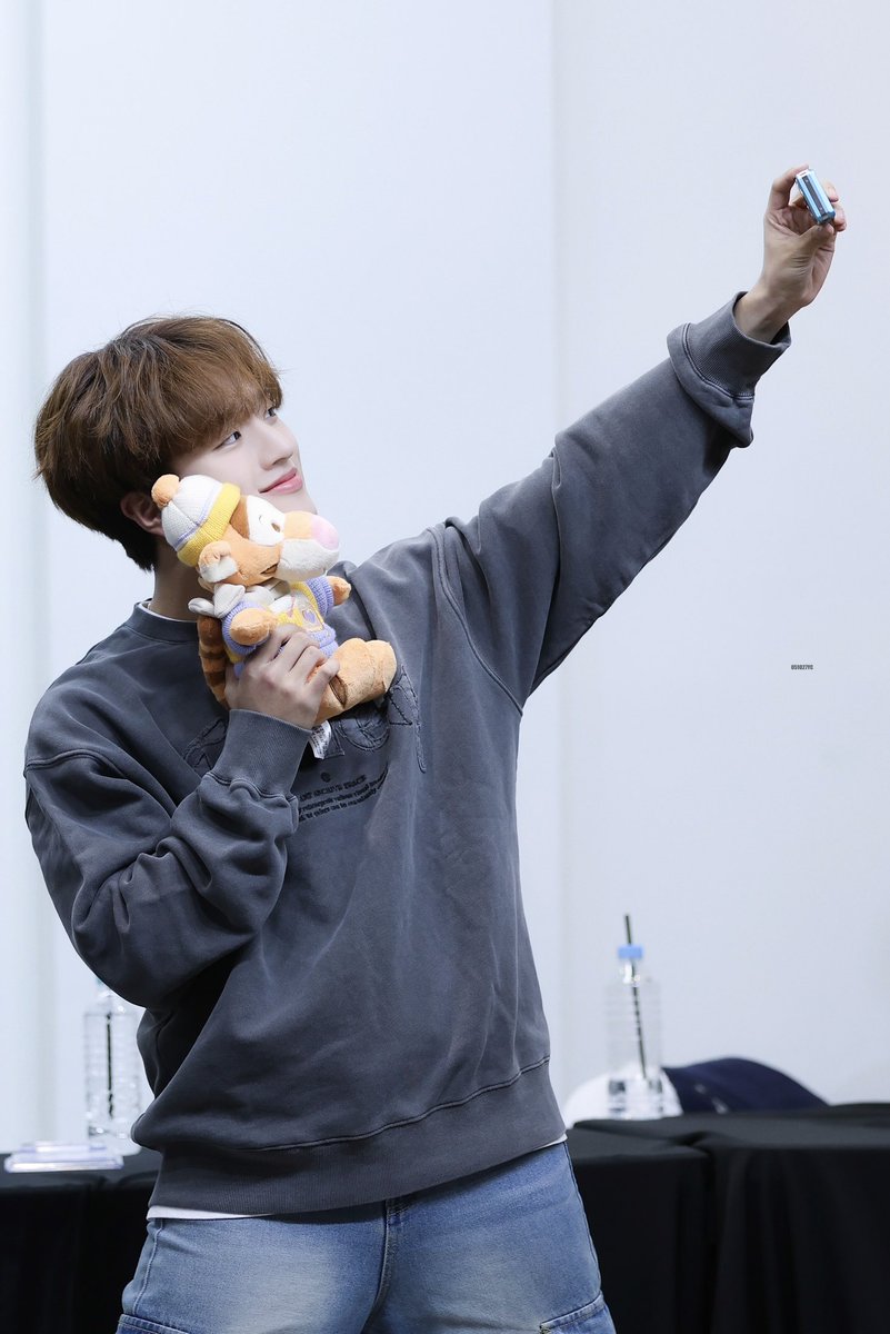 051027YC's tweet photo. 241124

#트렌드지 #TRENDZ 
#정예찬 #JEONGYECHAN https://t.co/oqOWFjtESD