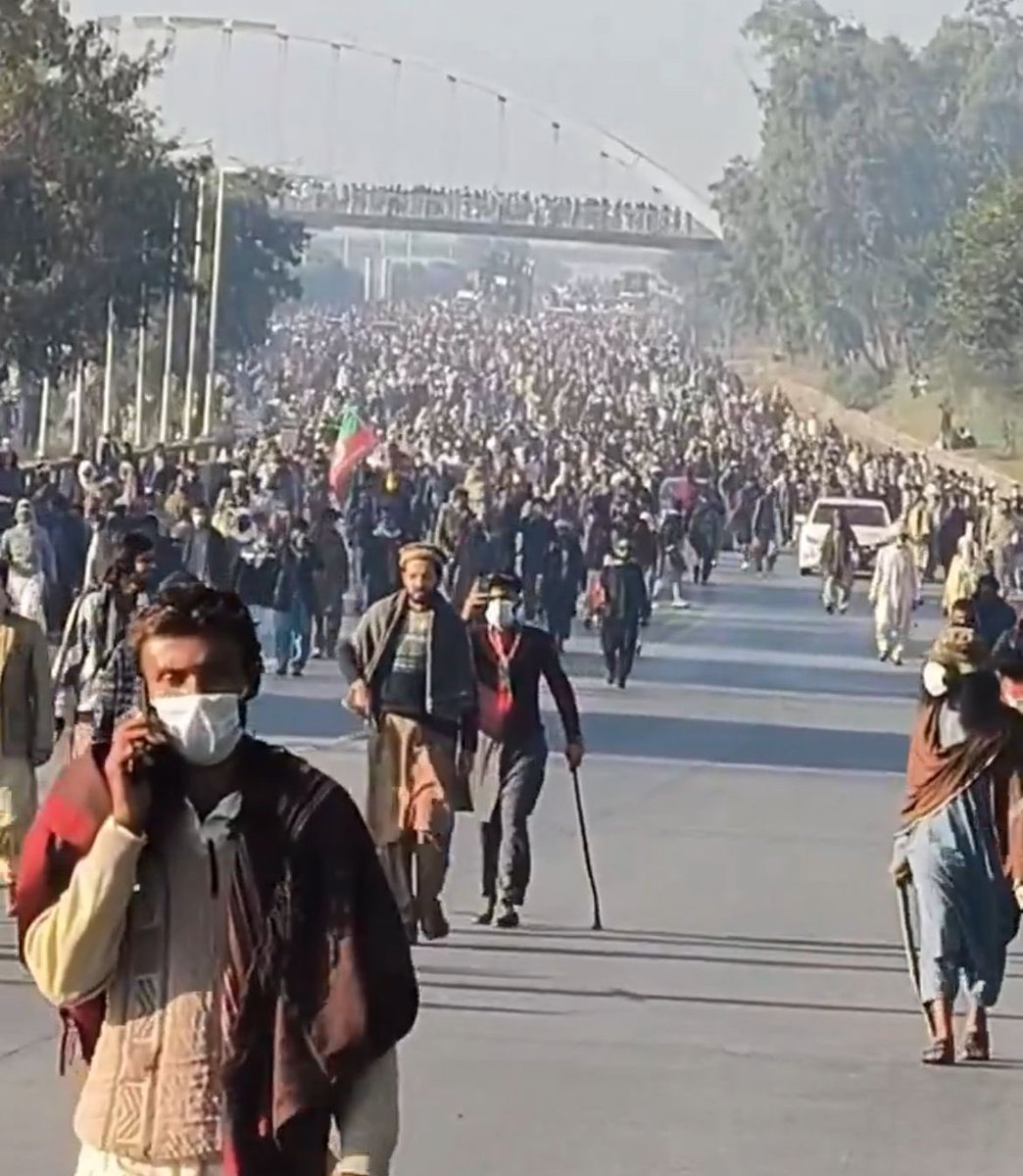 "میں پاکستان کا شہری پاکستان کا مالک ہوں"

- ارشد شریف شہید 

#احتجاج_سے_انقلاب_تک