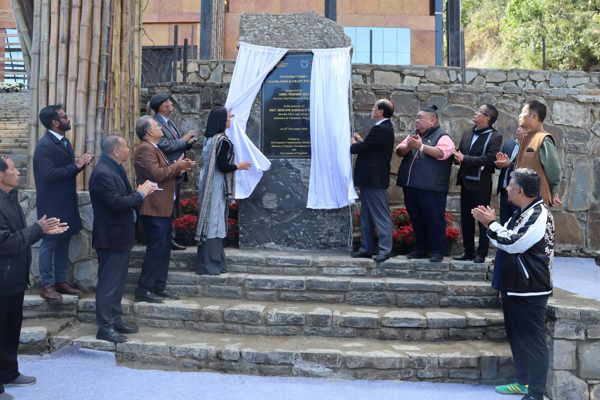 JakhaluHekani's tweet photo. The promised exciting project is revealed-Handloom &amp; Craft Pavilion @Kisama is inaugurated in record 4 months time ready for #HornbillFestival . Thank you my HCM @Neiphiu_Rio . Thank you @TexMinIndia 🙏. 

Yes ! #Nagaland can . 

Stay tuned for more updates 😇@industries_naga https://t.co/DlIbYUbe9U