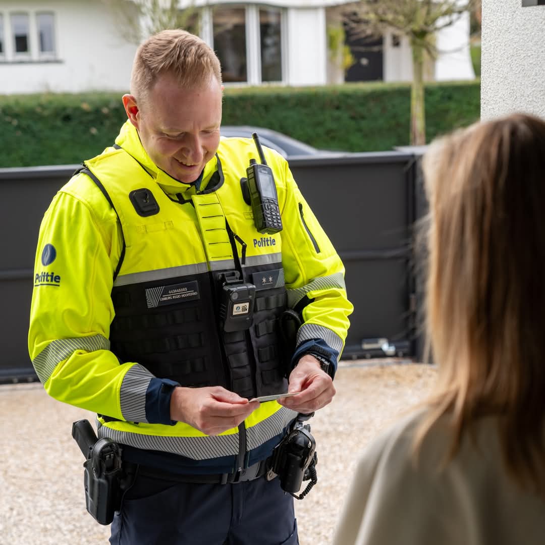 Politie LRH tweet media