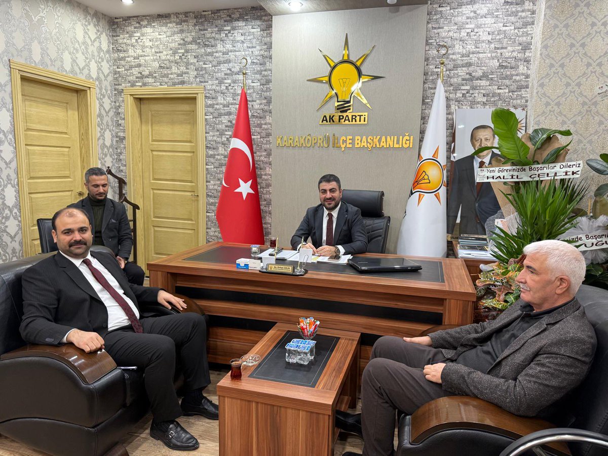 Akparti Karaköprü İlçe Başkanlığına Atanan Kıymetli Başkanım <a href="/avorhancelik/">Av. Orhan ÇELİK</a> ‘e hayırlı olsun ziyaretinde bulundum. Göstermiş olduğu misafirperverliğinden dolayı teşekkür ederim.