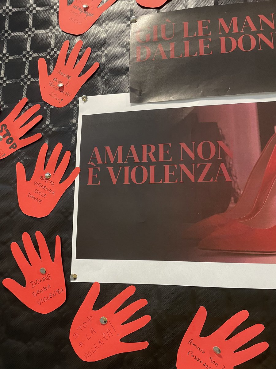 O departamento de italiano elaborou tarefas de aula coa temática do #25N. En exposición no vestíbulo da <a href="/EOIVilagarcia/">EOI Vilagarcía de Arousa</a>