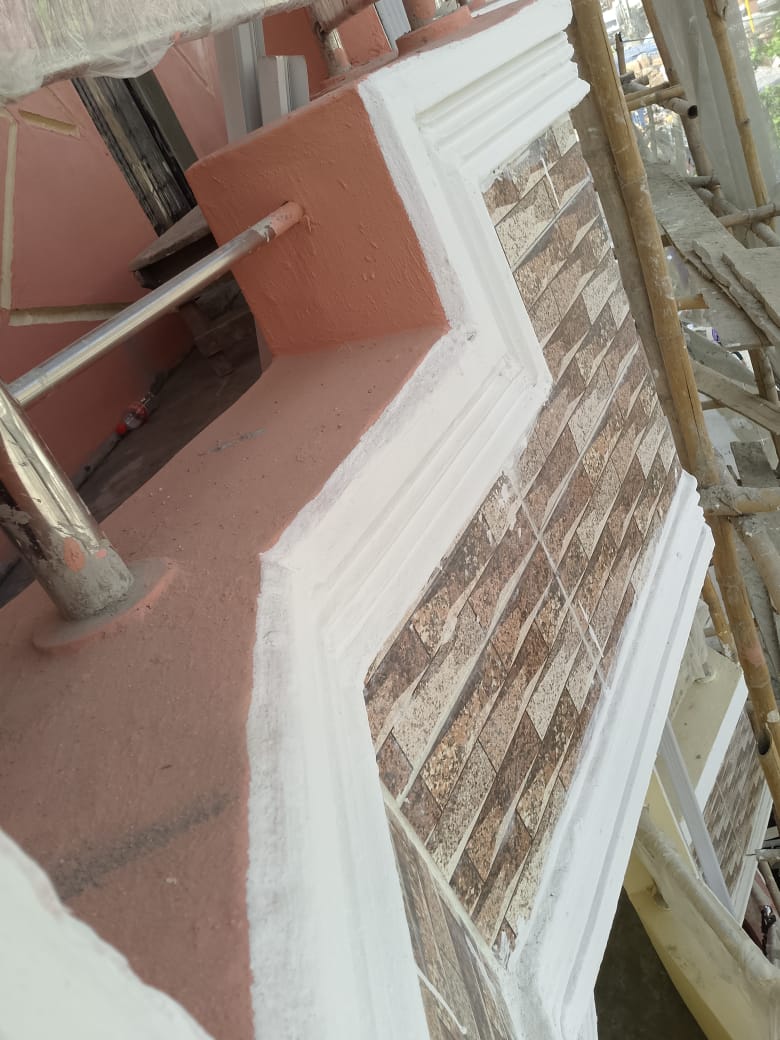 Realisticproj's tweet image. Finishing touches at Iga Idunganran, Lagos Island! 🎨 Our mixed-use building is taking shape with precise painting and floor screeding. Excellence at every stage!

📩 info@realisticprojects.com 🌐 realisticprojects.com
#RealisticProjects #ConstructionExcellence #LagosIsland