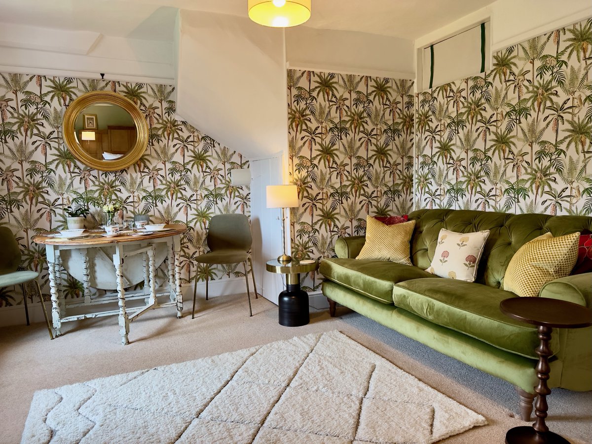Cliff Farmhouse B&B Suites tweet media