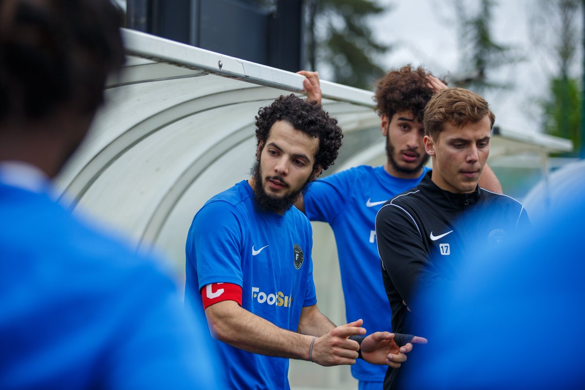 Footsider tweet media