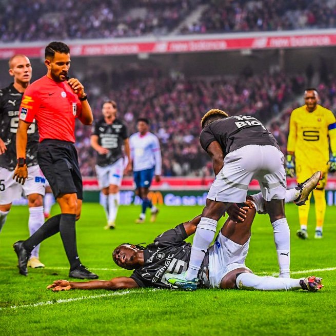 🚨🇬🇭 𝐎𝐅𝐅𝐈𝐂𝐈𝐀𝐋 | Alidu Seidu (24) has unfortunately ruptured the cruciate ligament in his left knee. 🏥

He will be out for several months, as per reports. Speedy recovery to him. 🙏❤️