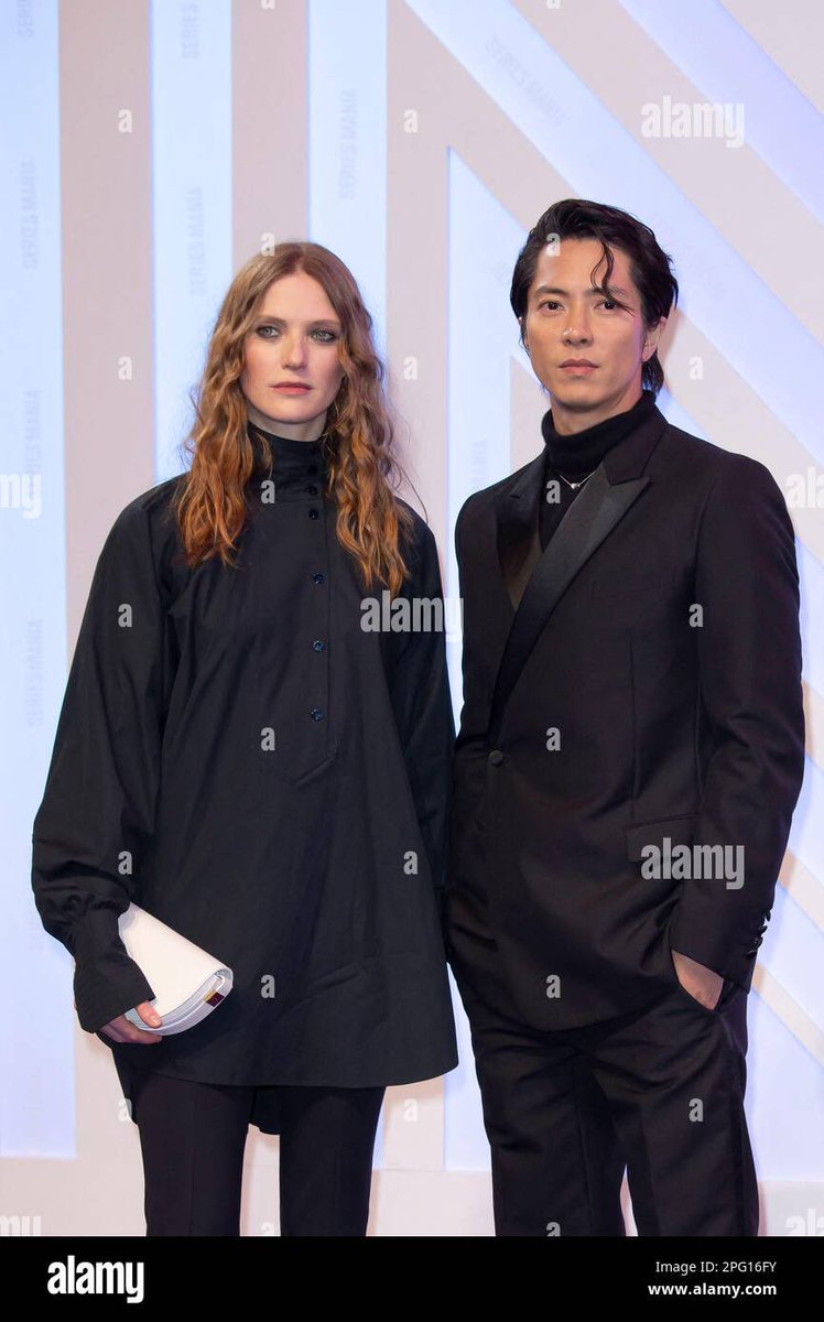 Allez un petit shot de fierté 💘: Les gouttes de Dieu, présentée à ⁦<a href="/FestSeriesMania/">SERIES MANIA</a>⁩ , meilleure série aux International Emmys hier ! Bravo @france.tv , @Fleurgeffrier et ⁦<a href="/Tomohisanine/">山下智久 TOMOHISA YAMASHITA</a>⁩ 💐💐💐