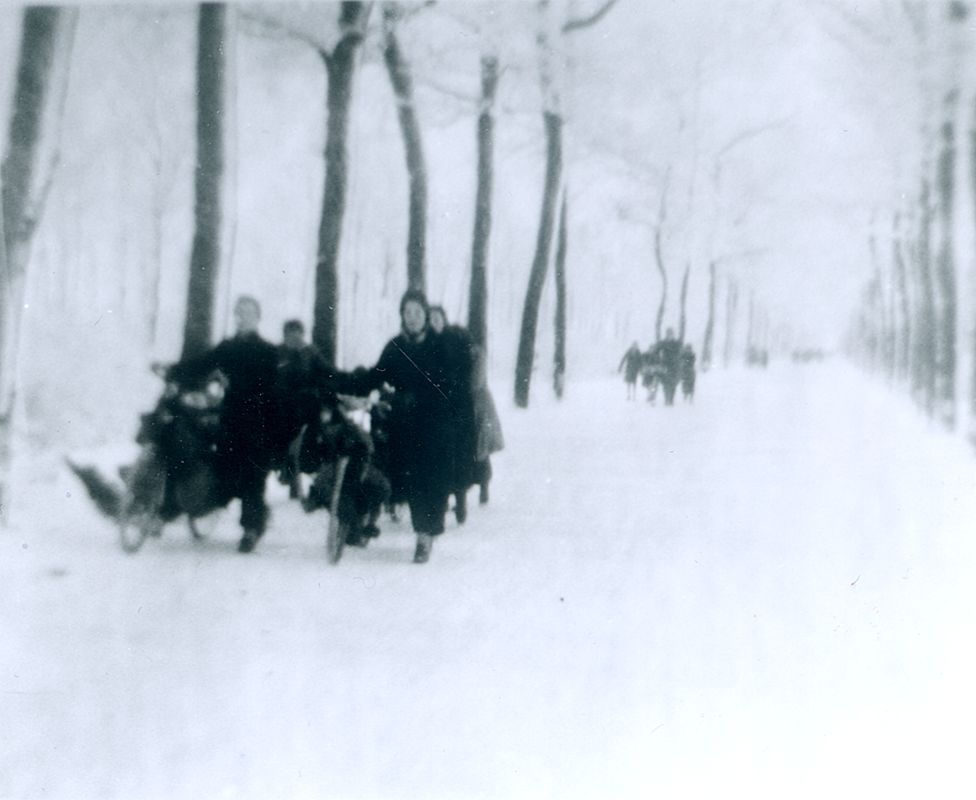 𝐇𝐨𝐧𝐠𝐞𝐫𝐭𝐨𝐜𝐡𝐭𝐞𝐧 𝐨𝐯𝐞𝐫 𝐝𝐞 𝐈𝐉𝐬𝐬𝐞𝐥 | 80 jaar geleden, in het najaar van 1944, neemt de schaarste aan voedsel en brandstof in het bezette Nederland snel toe.  Deze periode zou de geschiedenis ingaan als 'de hongerwinter'. Lees verder > buff.ly/3CLEQl7