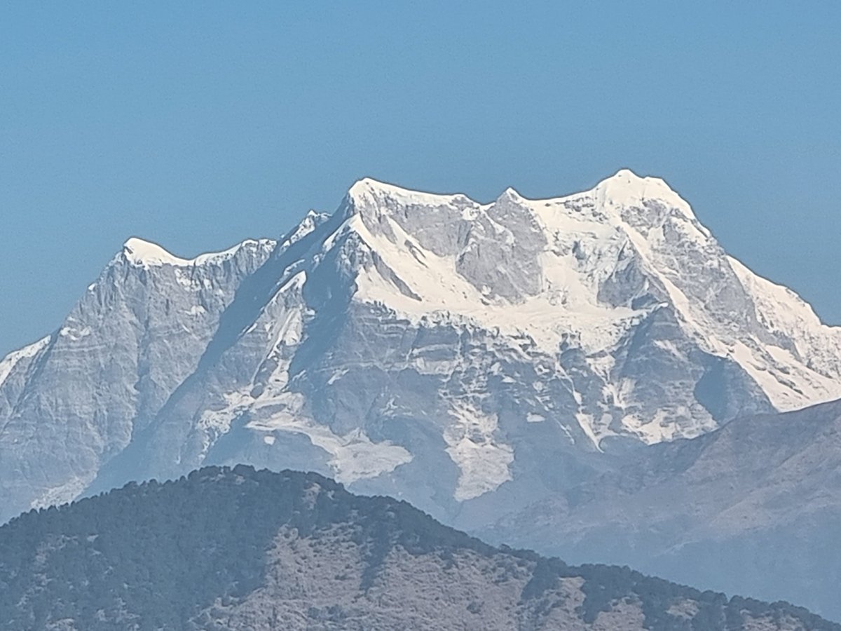 pariagroup's tweet photo. ✨Had an incredible lab trip to the majestic Himalayan range! 
🏔️ Inspiring views and a refreshing break from the usual lab work! #LabTrip #Himalayas #ScienceInspiration #PhDLife @pariagroup @Chemistry_iitd https://t.co/Kw7CDBoj6V