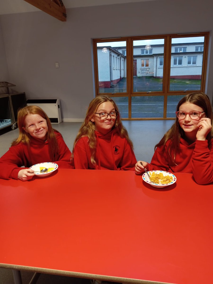 ICTFC_Community's tweet photo. 🍎🍇 Breakfast Club 🍇🍎

Delightful morning at @dalneigh_ps with the #ScottishFAExtraTime breakfast club! 

#ICTFC
#ICTSuppTrust
#ScotFANorth https://t.co/rUveyEmrcT