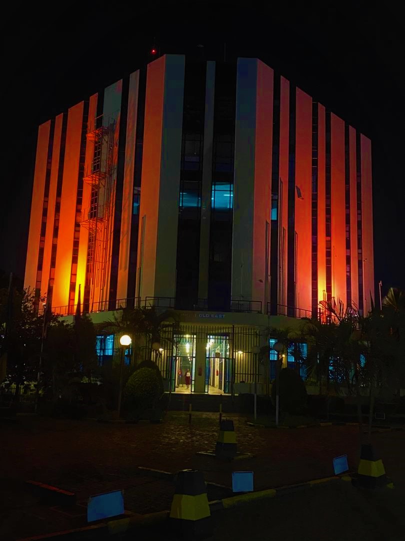 A l'occasion du lancement de la campagne des #16joursdactivisme contre les #VBG, <a href="/UEauBurundi/">UE au Burundi</a> illumine son bâtiment en #Orange. L'#EquipeEurope 🇪🇺🇩🇪🇧🇪🇫🇷🇳🇱 reste fermement engagée contre toute forme de violence contre les femmes et filles.

#NoExcuse #16Days #OrangeTheWorld