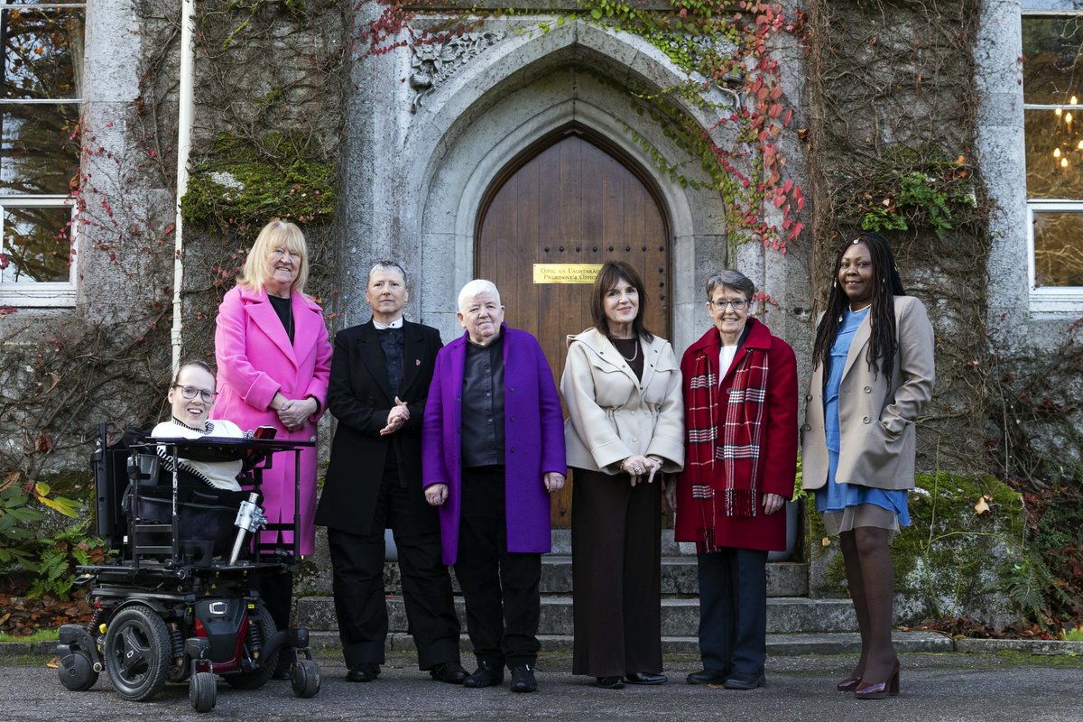 11 outstanding Munster women to feature in Accenture's Women on Walls at UCC

A group of pioneering women – visionaries and champions – will feature in a new portrait series at UCC.

ucc.ie/en/news/2024/1…