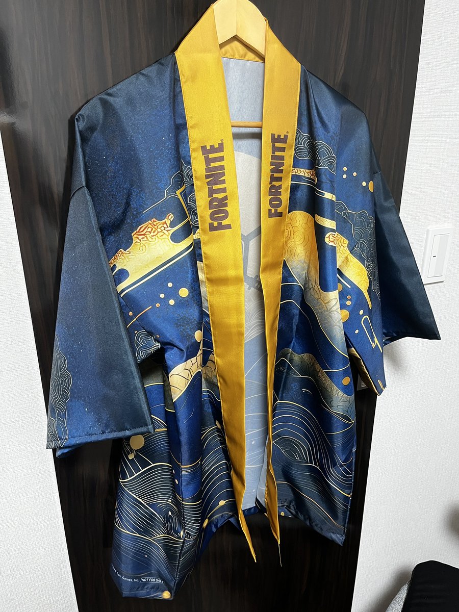 codeplay1929's tweet image. 🪭 Itens da cultura japonesa enviados como teasers do Capítulo 6: Temporada 1 — Caçada

• Kimono com o logo do Capítulo 6: Temporada 1 
• Camiseta, Pergaminho e Caixa com o logo 
• Leque com o logo do Capítulo 6

#Fortnite | #FortniteCaçada