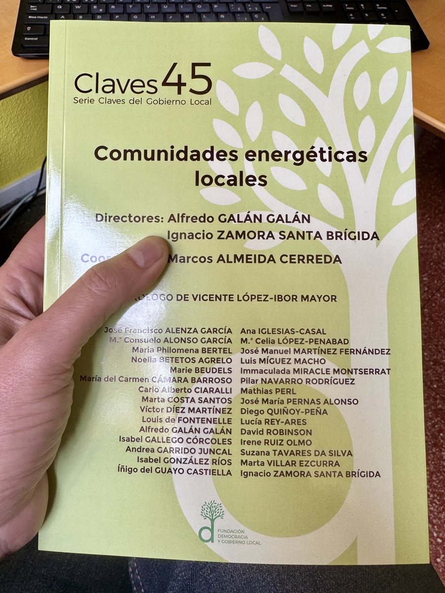 Recién llegado. Última publicación de ⁦<a href="/fundlocal/">Fundación Democracia y Gobierno Local</a>⁩ . Un tema de interés general. Una obra completa sobre las Comunidades Energéticas ☀️☝️