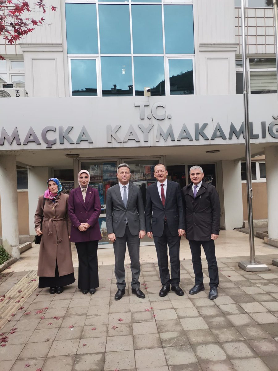 Bugün Ortahisar ve Maçka ilçe Kaymakamlıklarına uğrayarak Kaymakamlık birimlerinin çalışmaları konusunda istişarelerde bulunduk. Meslektaşlarıma teşekkür eder, hayırlı görevler ve başarılar dilerim.
<a href="/TrabzonValilik/">T.C. Trabzon Valiliği 🇹🇷</a>