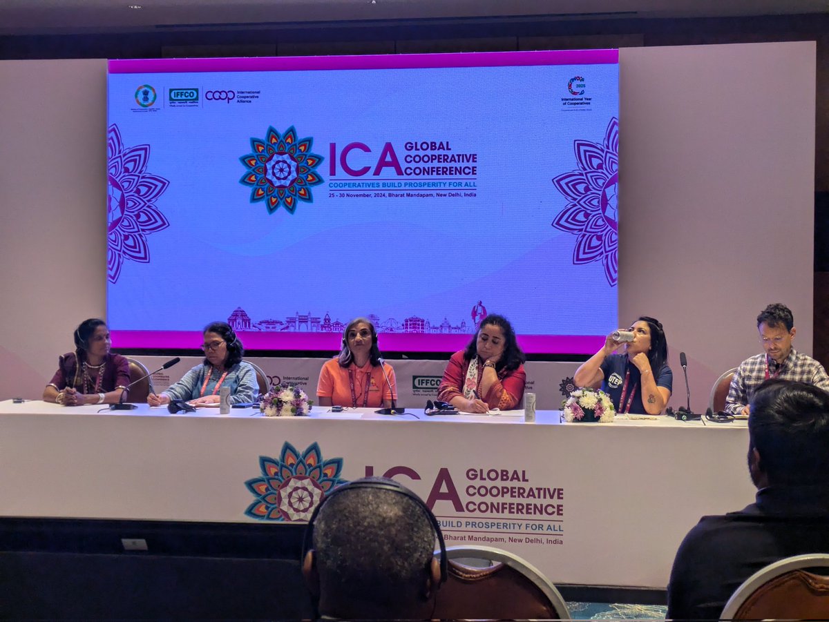 Excellent session on how workers in the informal economy transform their lives trough worker coops by <a href="/SEWAFed/">SEWA Cooperative Federation</a> <a href="/HomenetThailand/">Homenet Thailand</a> <a href="/IAWP/">IAWP</a> <a href="/globalrec_org/">♻️ International Alliance of Waste Pickers</a> <a href="/UTEPoficial/">UTEP</a> calling for alliances between coops, informal workers, popular economy workers &amp; women movements #ICANewDelhi2024