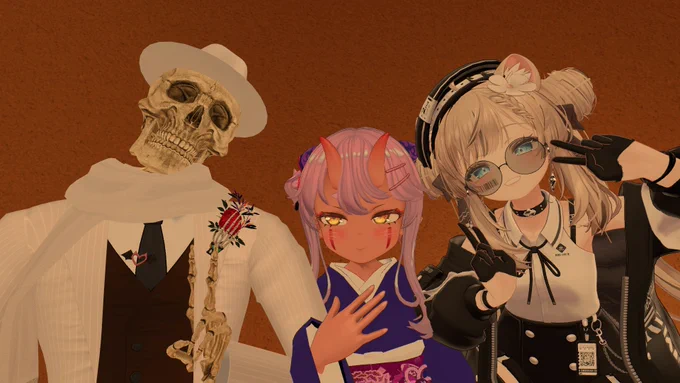 #VRCおうまがとき 先週の逢曲時、行ってまいりましたー!!初めて会う方々やお久しぶりの方にも出会いながらとても楽しい時間を過ごしました! じゃがいもさんと2ショを取り損ねてたのが心残り! お酒の話をしたり、なんだかおもしろいことが起きそうな予感があったりと楽しい時間を過ごしました!