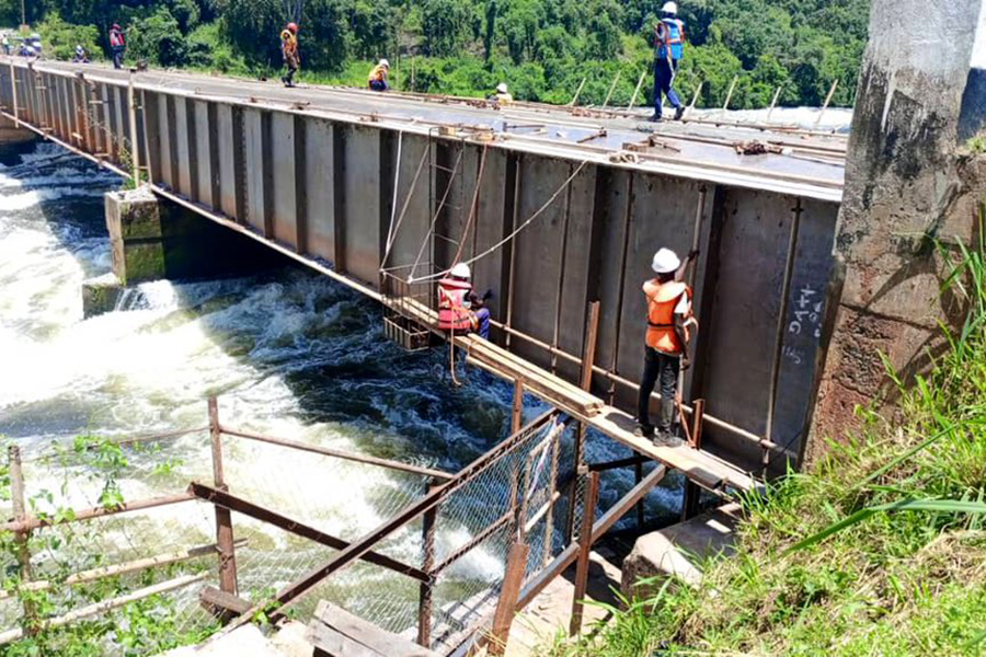 pafrican55's tweet photo. The Karuma Bridge rehabilitation work is nearing 80% completion, particularly in the installation of formwork for the new concrete deck. 

#FreeAlienSkin #Bring20 Times New Roman Sheebah Congratulations Queen Uganda Airlines https://t.co/t4XxJ5eF85